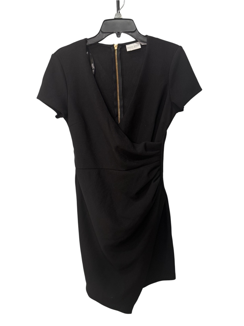 Bisou Bisou dress features a distinctive gold zipper along the v-neckline size 8